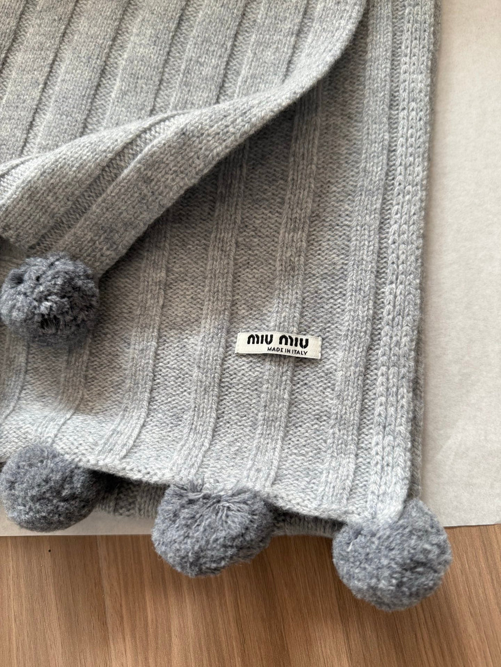 Miu Miu Style Pom-Pom Rib-Knit Scarf product detail 7