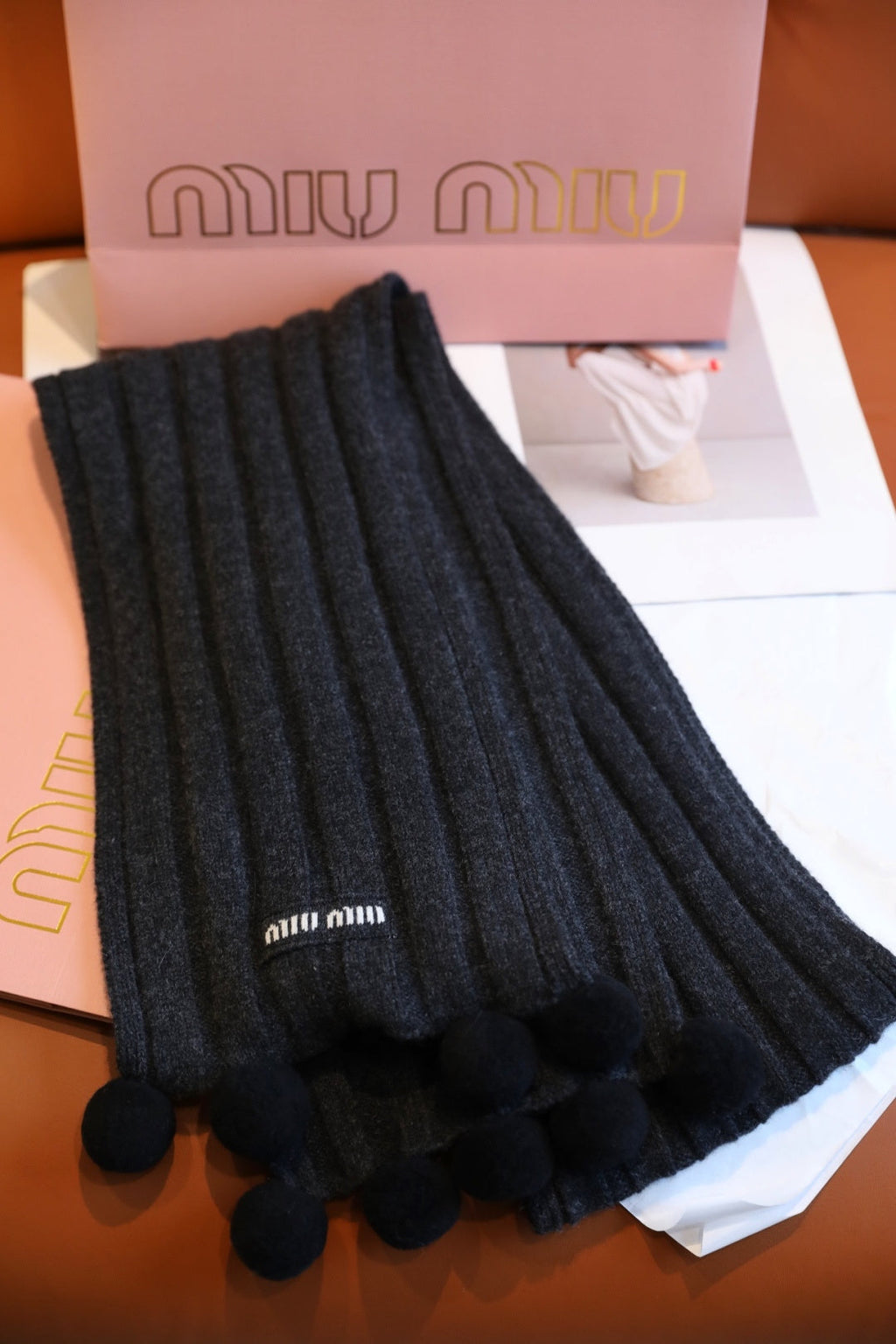 Miu Miu Style Pom-Pom Rib-Knit Scarf product detail 8