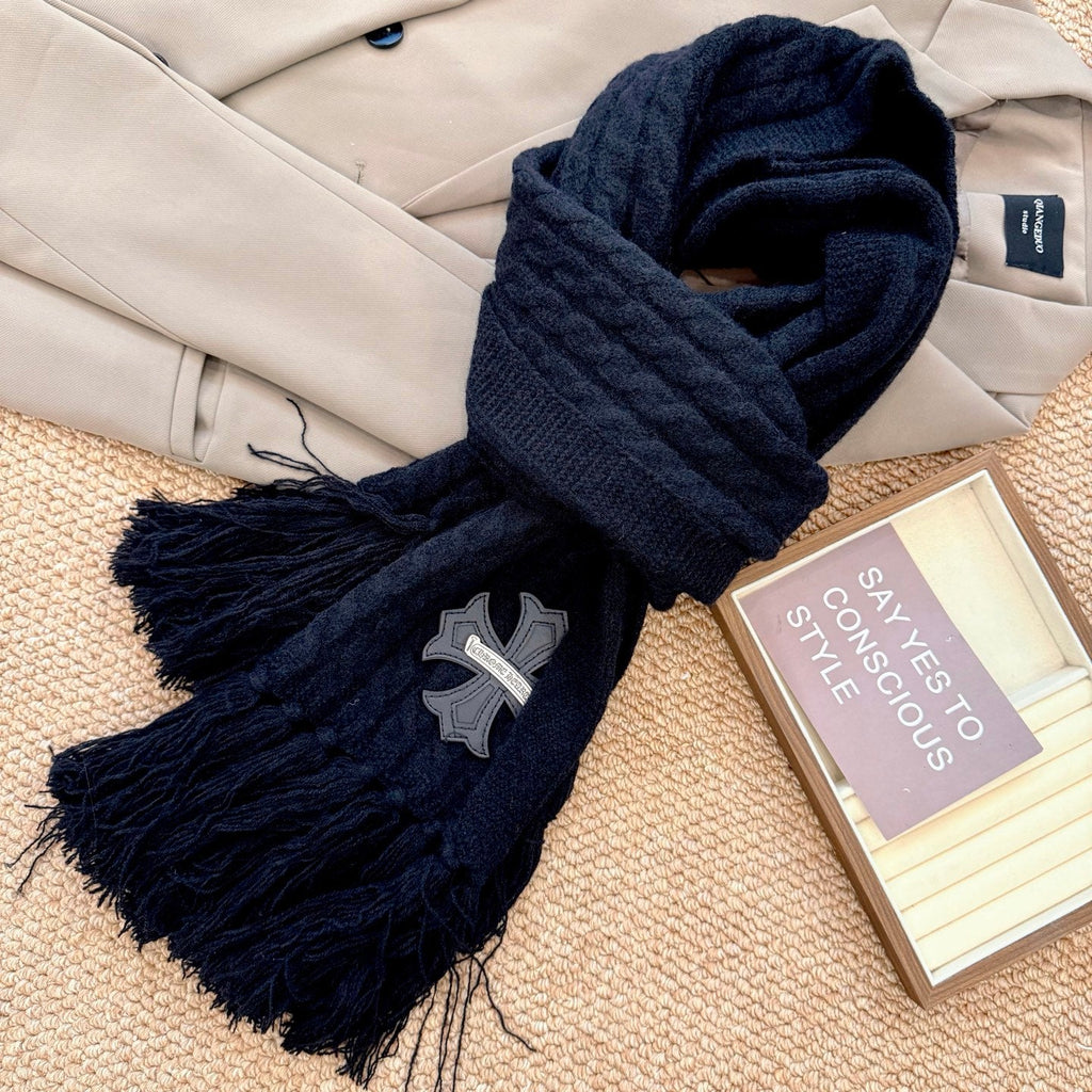 New York Yankees Style Cable-Knit Fringe Scarf product detail 3
