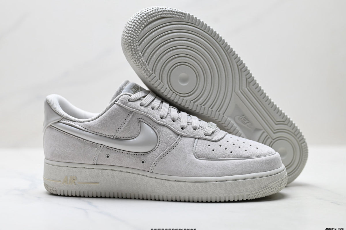 Nike Air Force 1 Low Triple White Unisex Sneakers Style 10 detail view 6