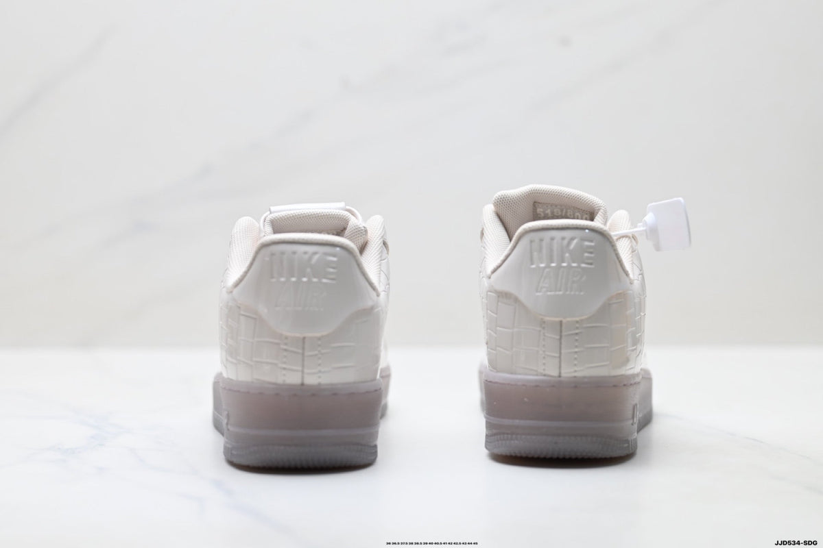 Nike Air Force 1 Low Triple White Unisex Sneakers Style 05 detail view 7