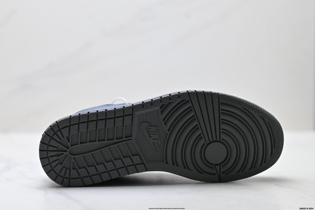 Nike Low-Top Sneakers Navy Gray Unisex Style 24 detail view 9