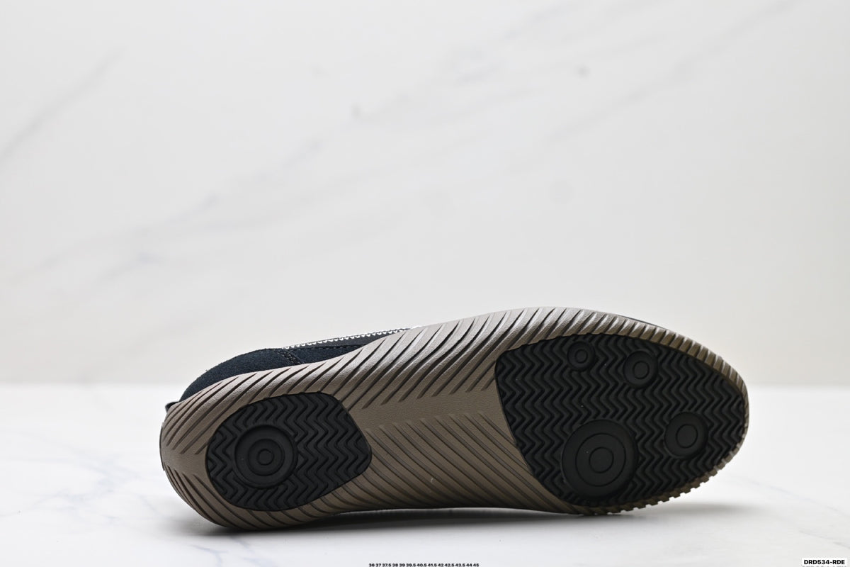 Onitsuka Tiger Low Profile Runner Black Line Art Unisex Shoes Style 33 detail view 9