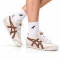 Onitsuka Tiger Retro Low Top Cream Brown Unisex Shoes Style 11 main angled pair view