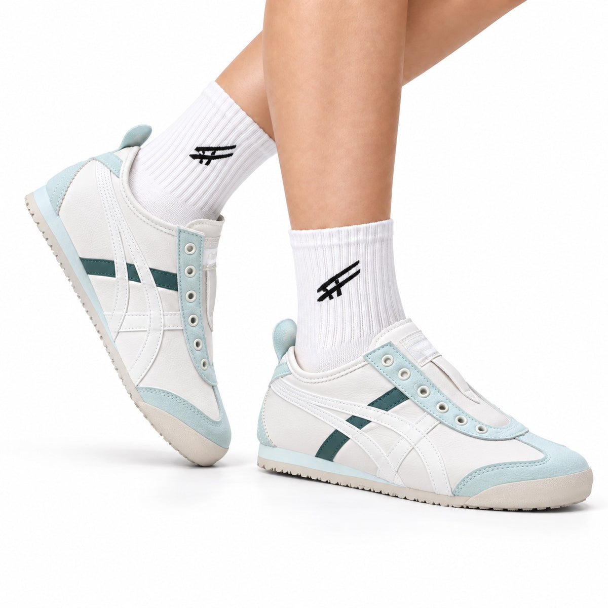 Onitsuka Tiger Retro Low Top White Light Blue Unisex Shoes Style 16 main angled pair view