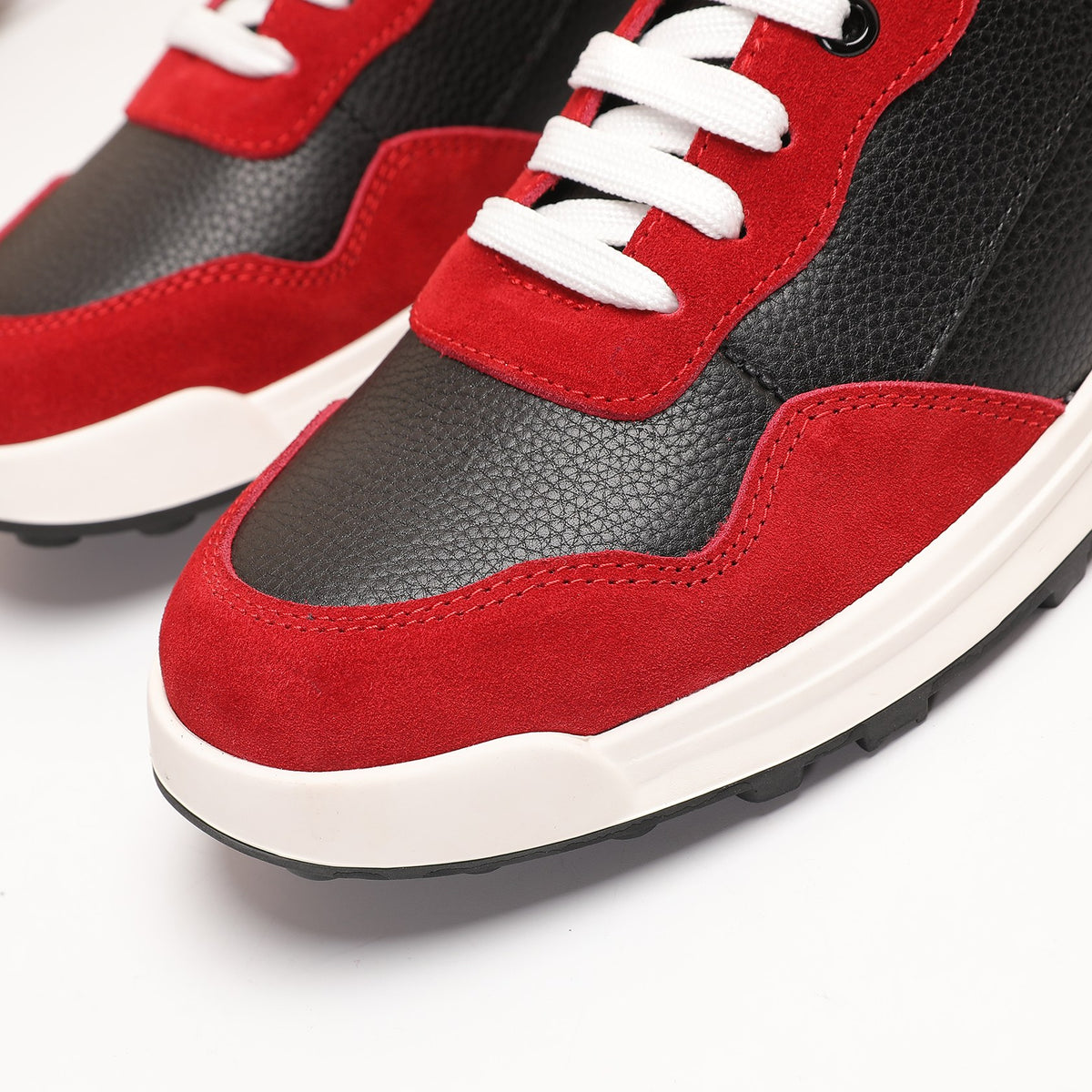 Thom Browne Men’s Red Black Colorblock Runner Sneakers – product detail view 8