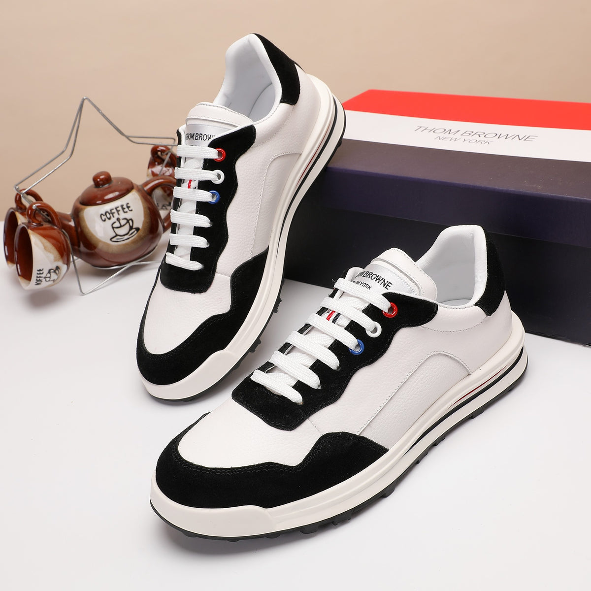 Thom Browne Men’s Black White Colorblock Runner Sneakers – product detail view 4