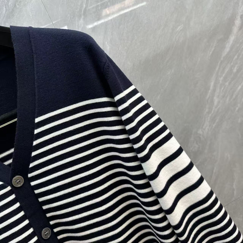 Thom Browne Interval Stripe Contrast Knit Cardigan detail view 10