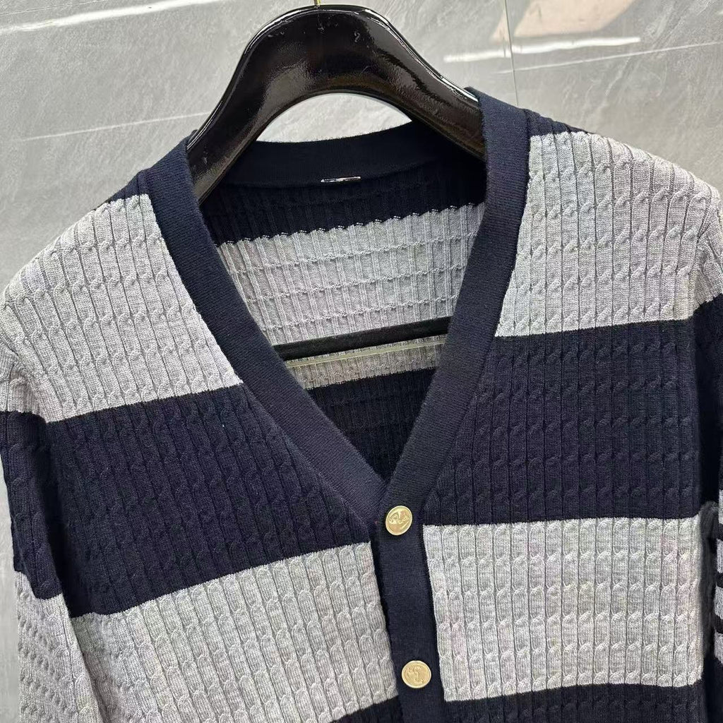 Thom Browne Wide Stripe Contrast Cable-Knit Cardigan detail view 7