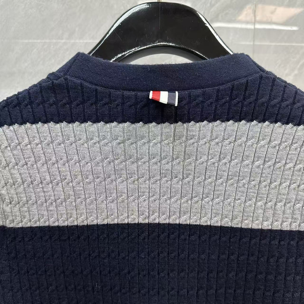 Thom Browne Wide Stripe Contrast Cable-Knit Cardigan detail view 11