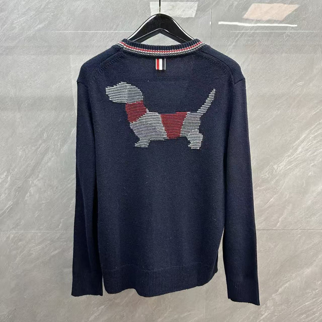 Thom Browne Contrast Dachshund Chunky-Knit Cardigan detail view 9