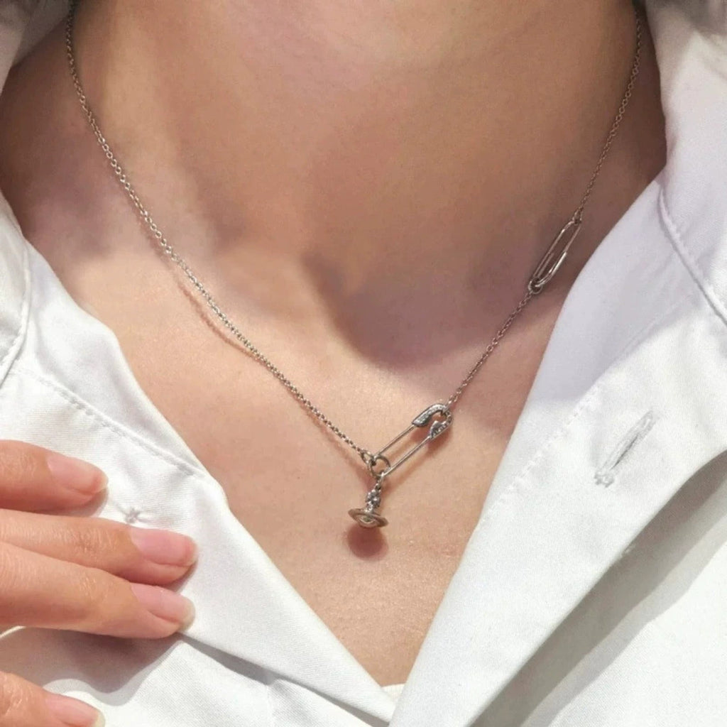 Vivienne Westwood Style 3D Orb Safety Pin Necklace detail 3