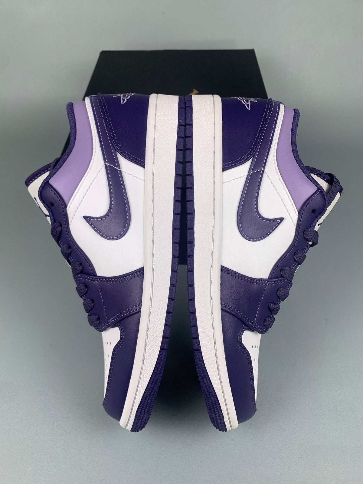 Air Jordan 1 Low White/Purple 553558-515 Unisex Sneakers detail view 3