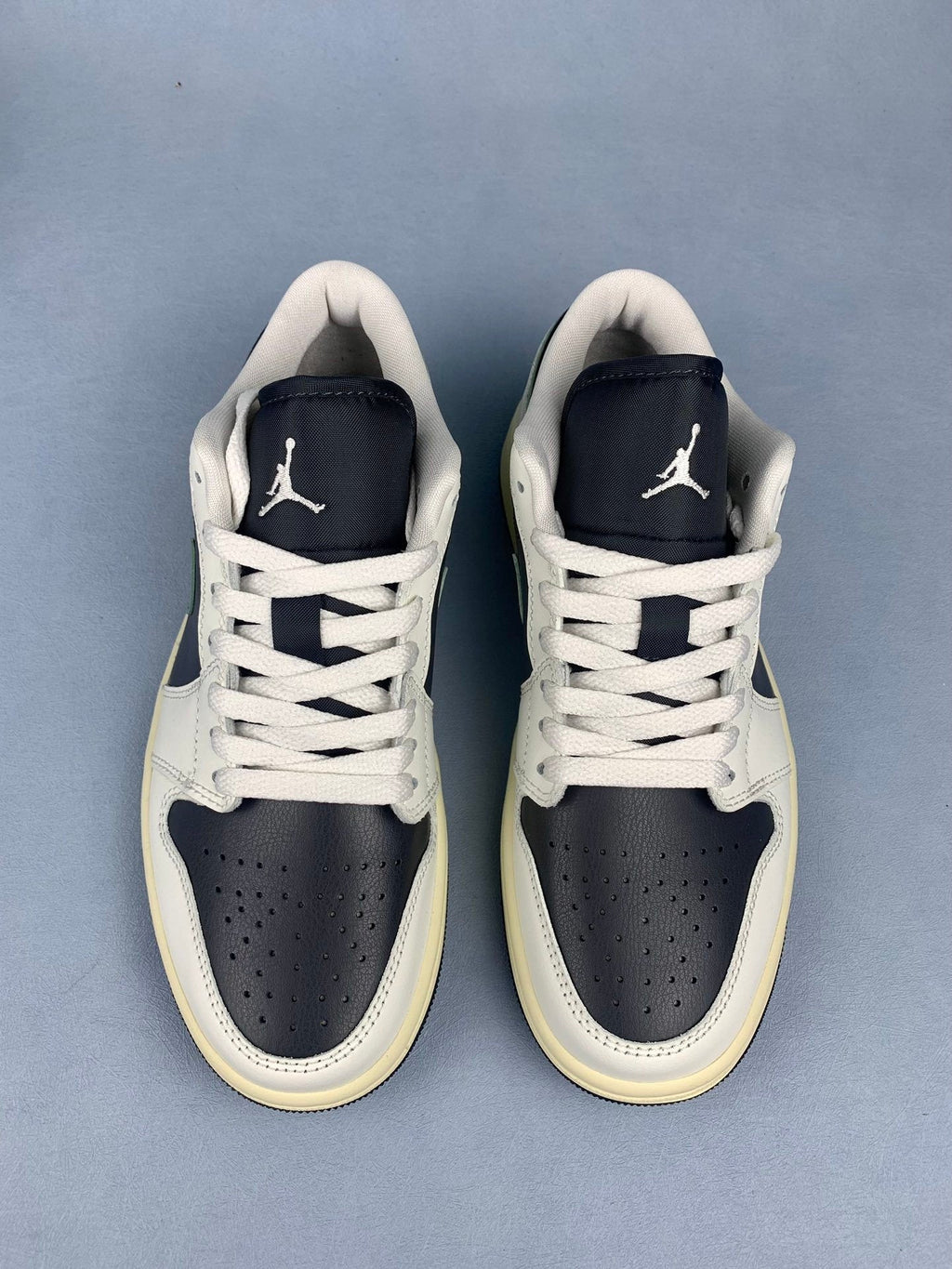 Air Jordan 1 Low Black/Green Unisex Sneakers DC0774-001 detail view 3