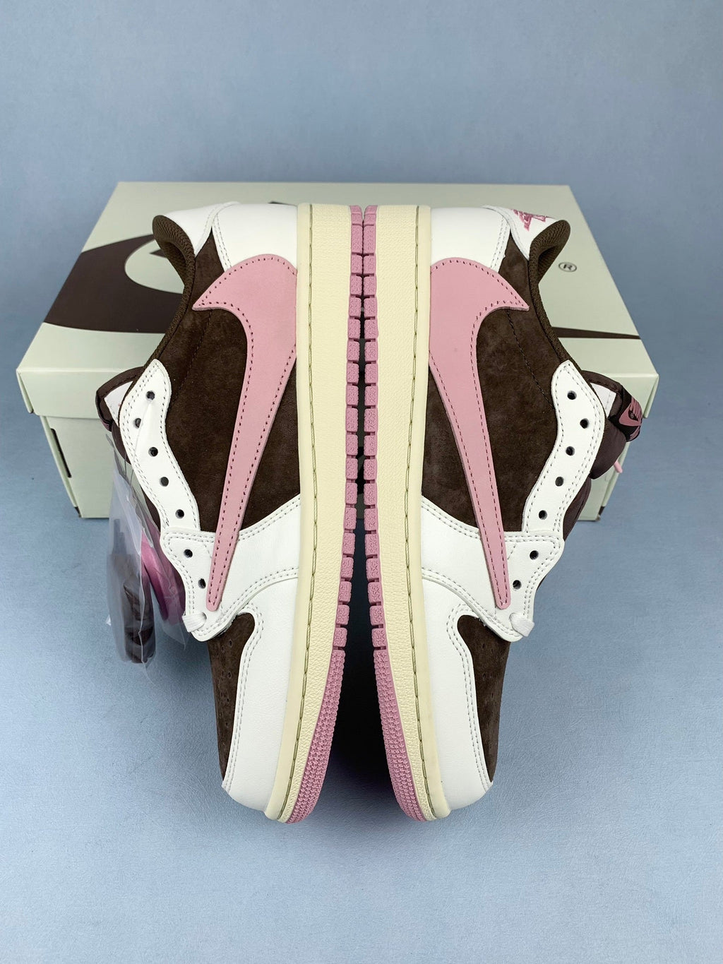 Air Jordan 1 Low OG Dark Pony Unisex Sneakers DZ4137-206 detail view 3