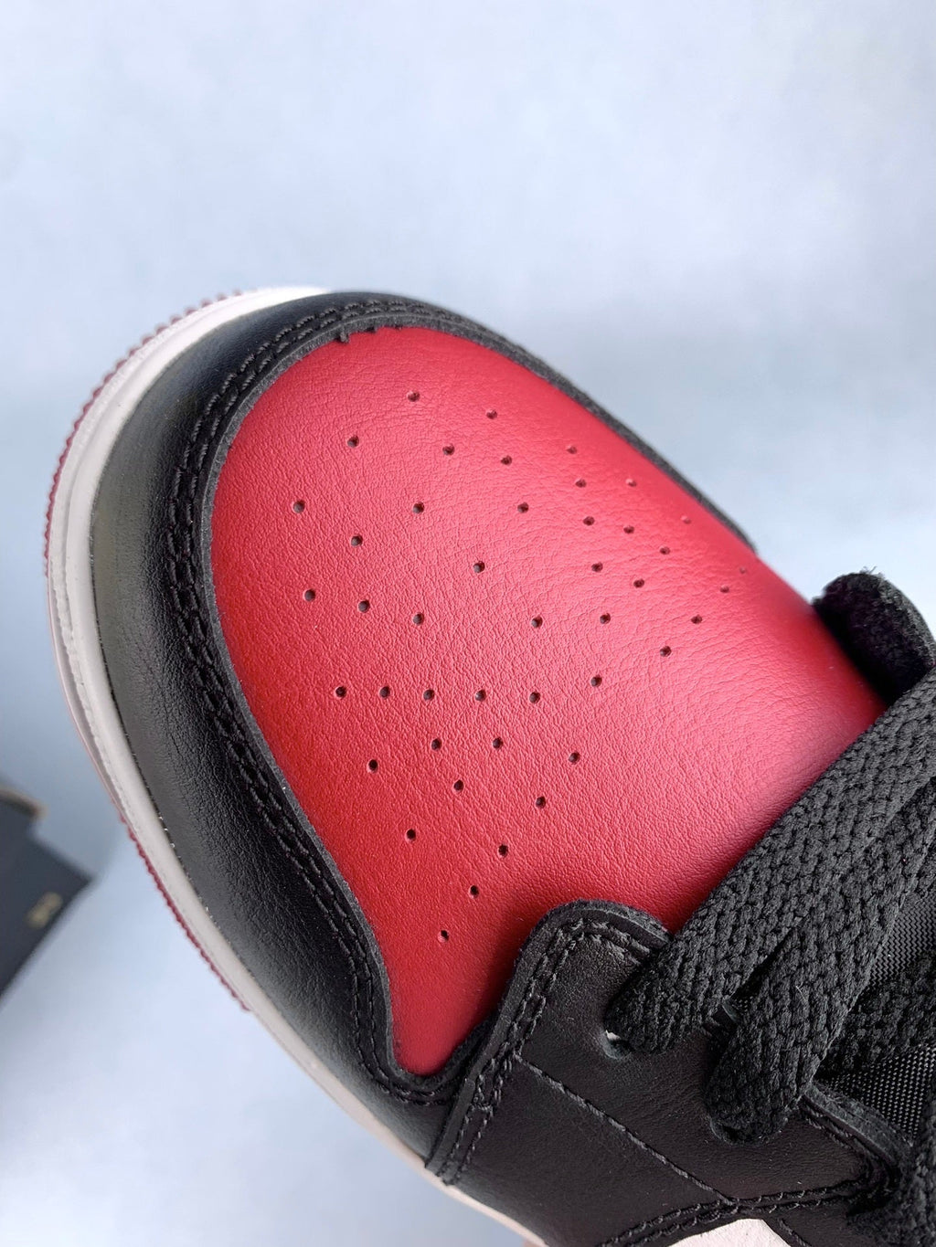 Air Jordan 1 Low Black/Red Toe 553558-161, 553560-612 Unisex Sneakers detail view 6
