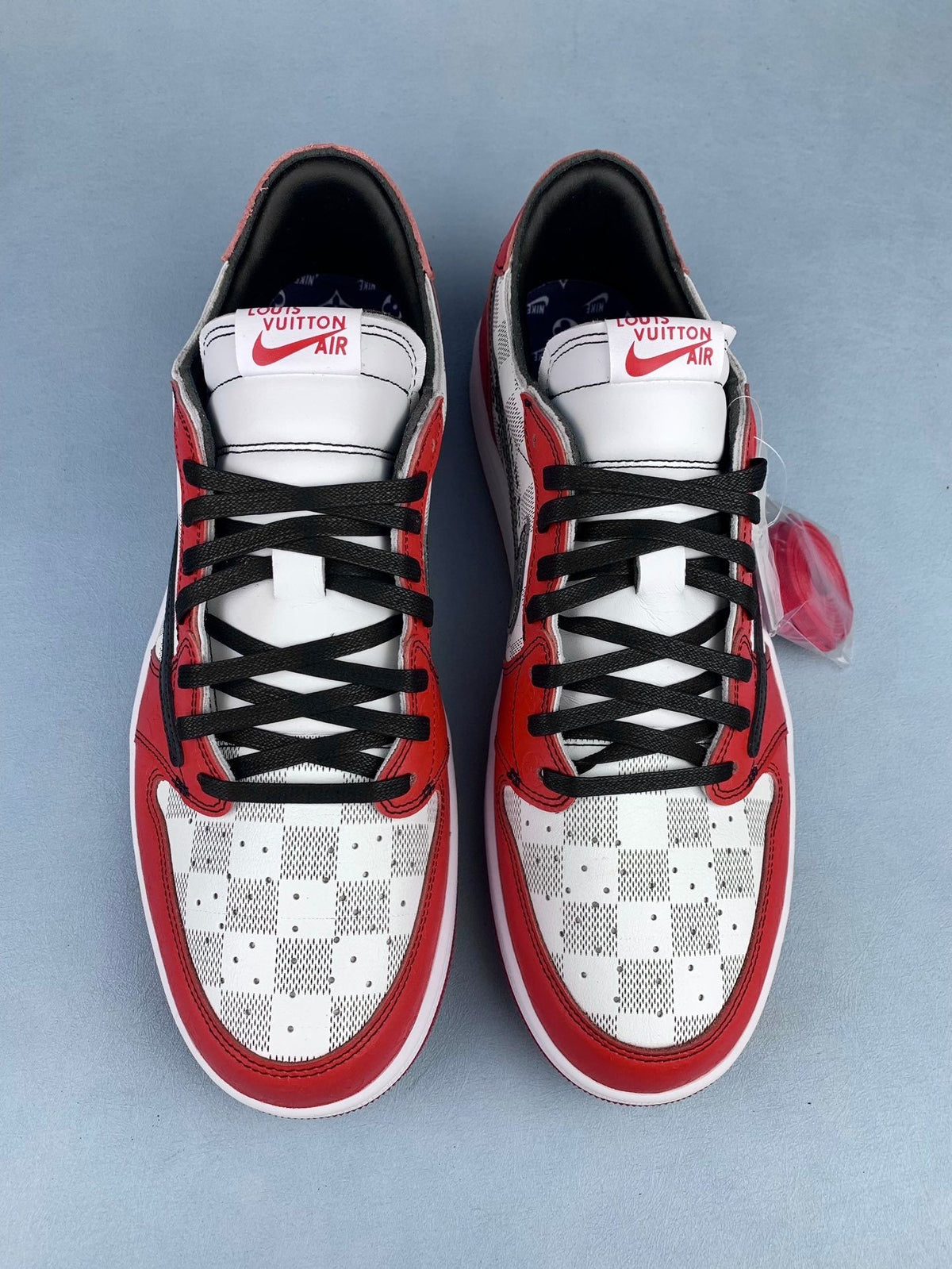 Air Jordan 1 Low Chicago Collaboration Unisex Sneakers DZ2403-006 detail view 5