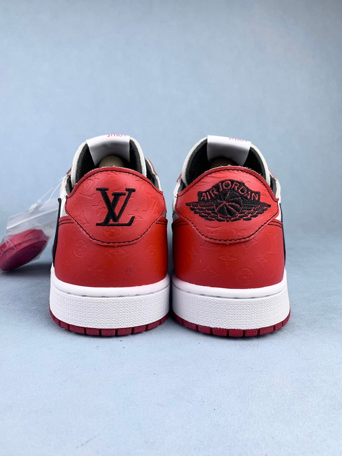 Air Jordan 1 Low Chicago Collaboration Unisex Sneakers DZ2403-006 detail view 6