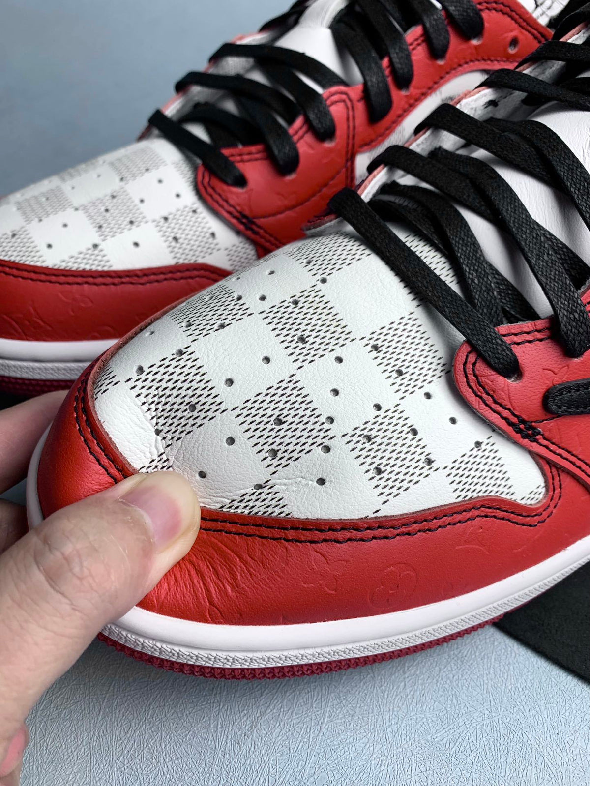 Air Jordan 1 Low Chicago Collaboration Unisex Sneakers DZ2403-006 detail view 7