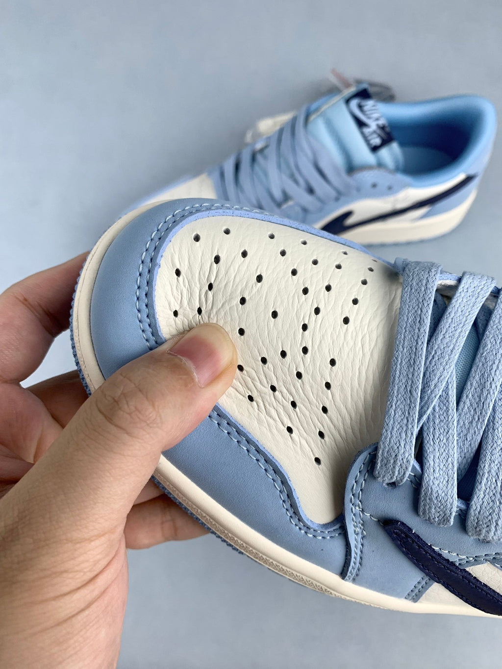 Air Jordan 1 Low OG SP White/Blue Unisex Sneakers DM7688-400 detail view 7