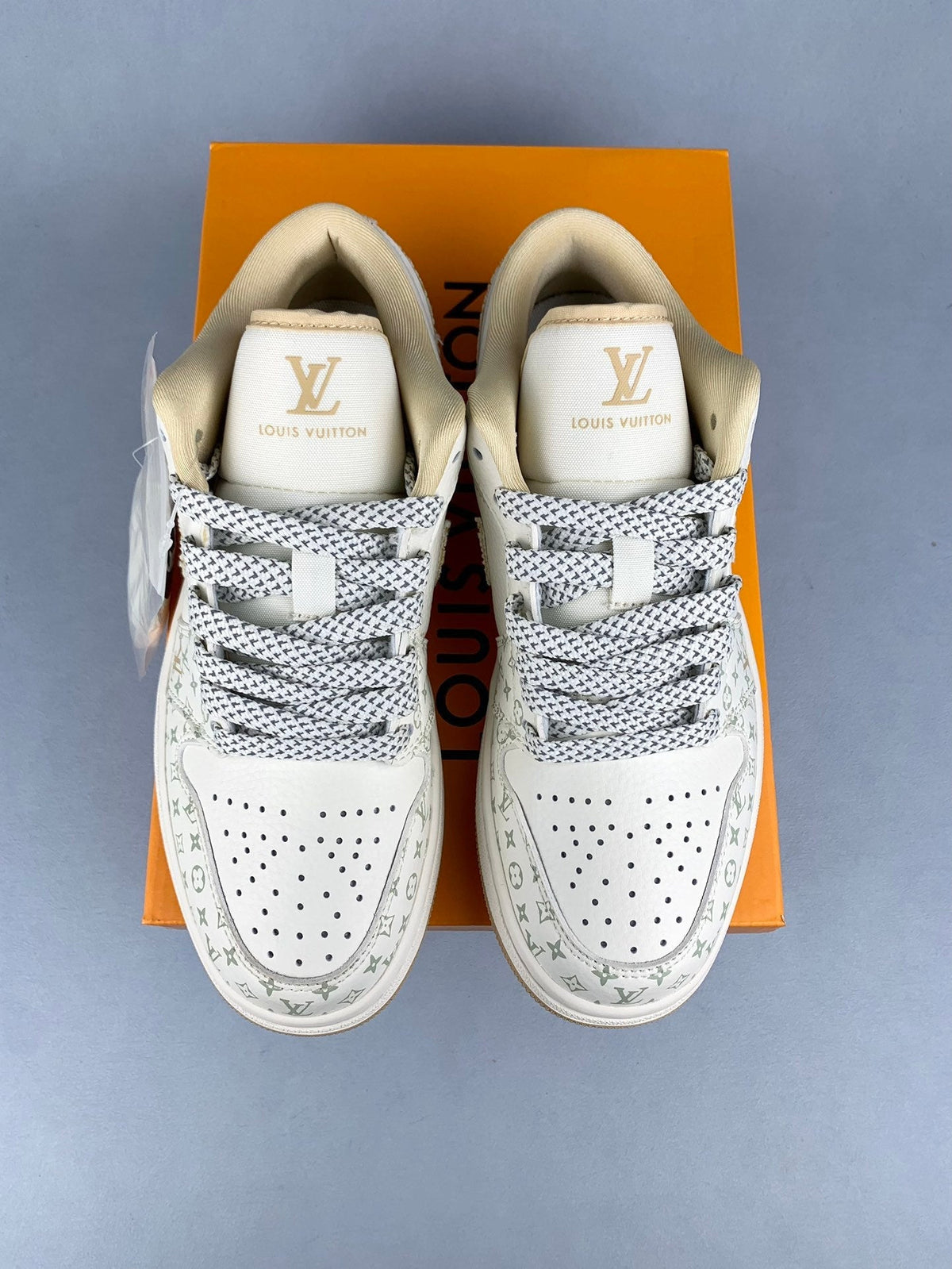 Air Jordan 1 Low LV Collaboration Printed Khaki Unisex Sneakers SJ9950-004 detail view 4
