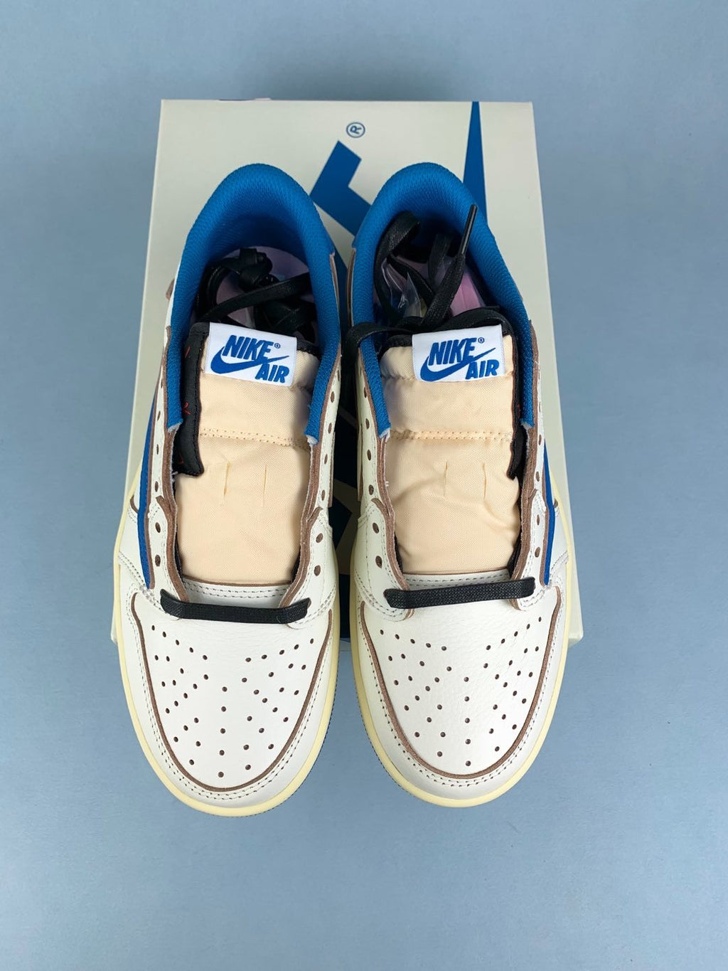 Air Jordan 1 Low OG Travis Scott Reverse Mocha Whit Unisex Sneakers DM7866-104 detail view 5