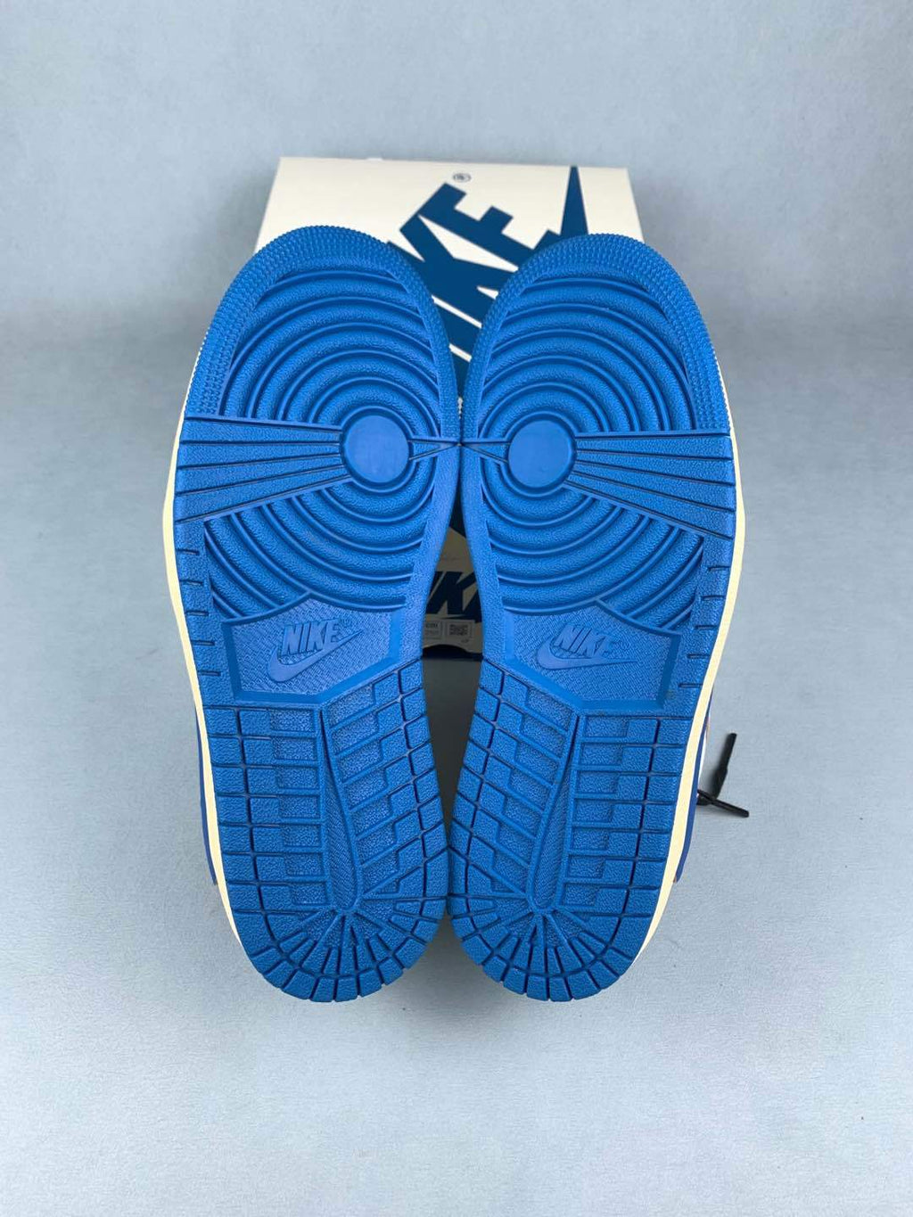 Air Jordan 1 Low OG Travis Scott Reverse Mocha Whit Unisex Sneakers DM7866-104 detail view 7