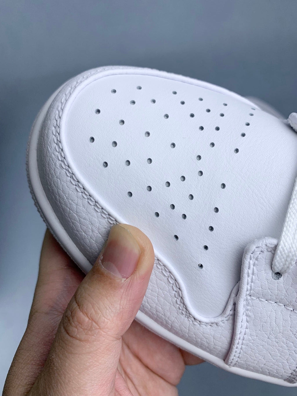 Air Jordan 1 Low All-White 553558-130 Unisex Sneakers detail view 6