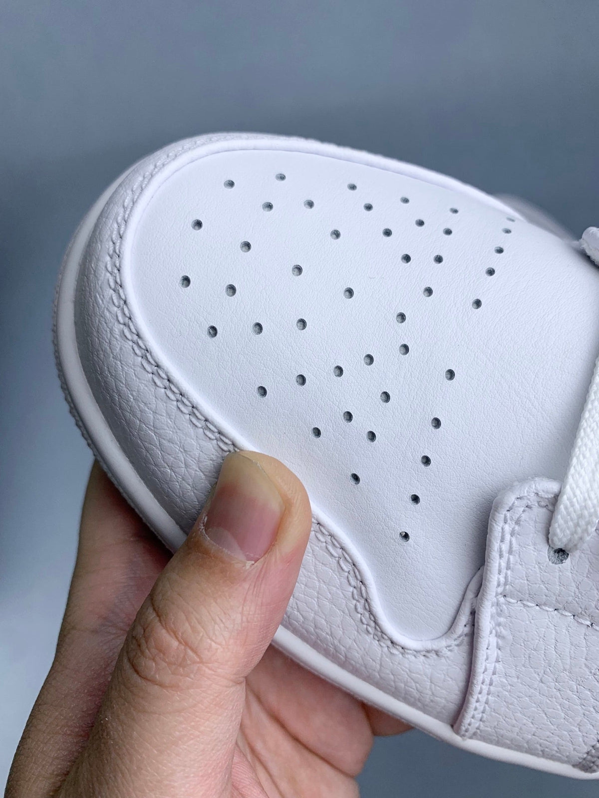 Air Jordan 1 Low All-White 553558-130 Unisex Sneakers detail view 6