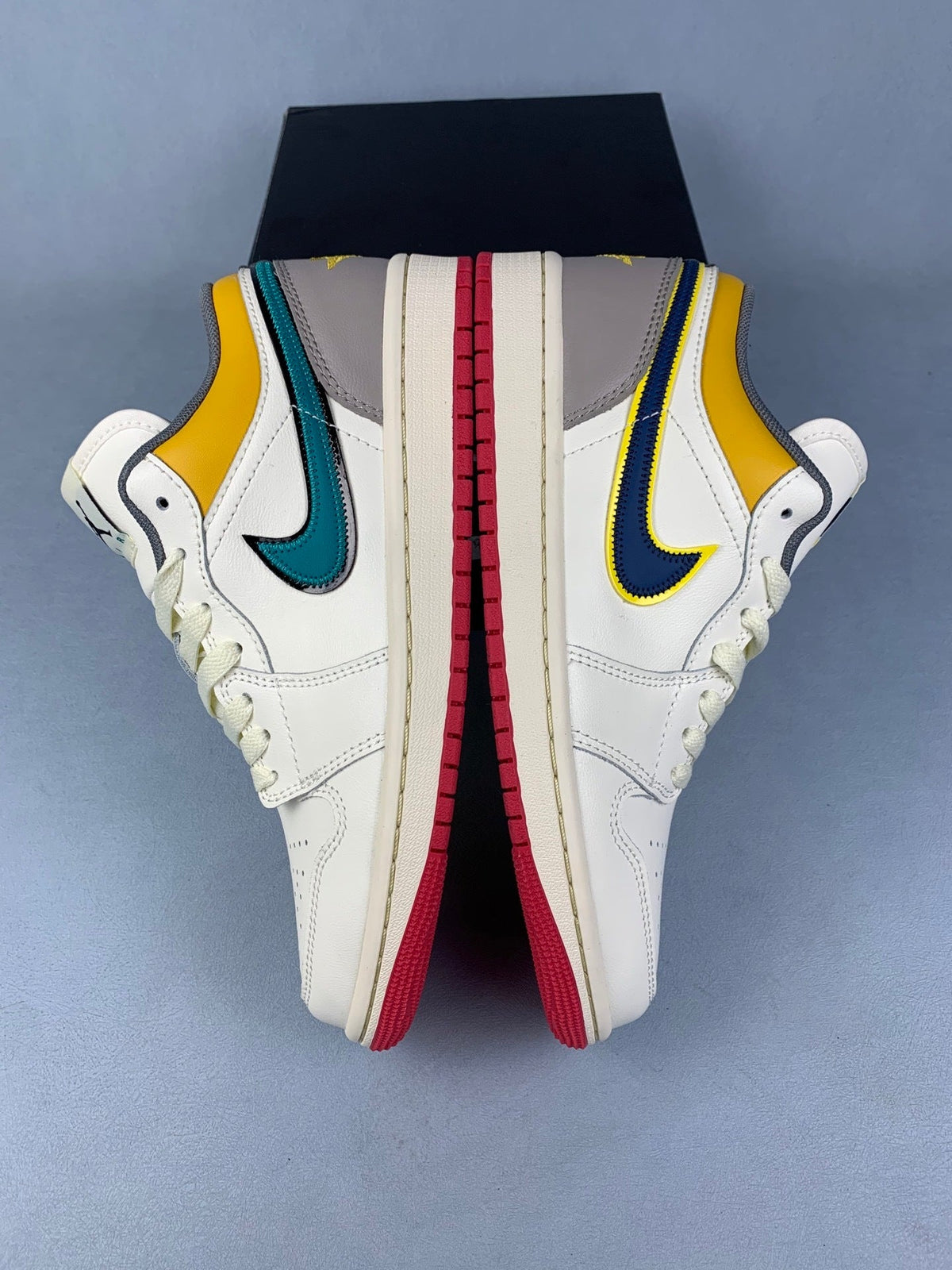 Air Jordan 1 Low Mandarin Duck Sails White Unisex Sneakers HV4511-133 detail view 4