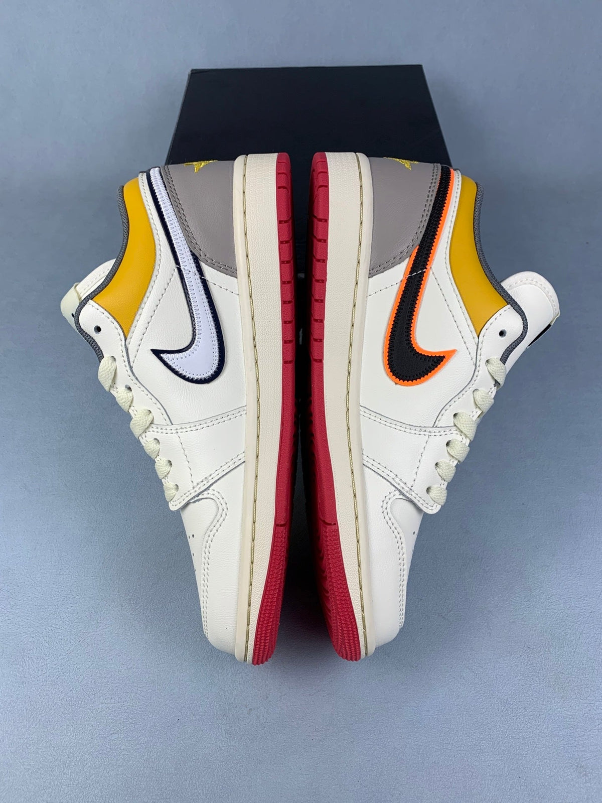 Air Jordan 1 Low Mandarin Duck Sails White Unisex Sneakers HV4511-133 detail view 5
