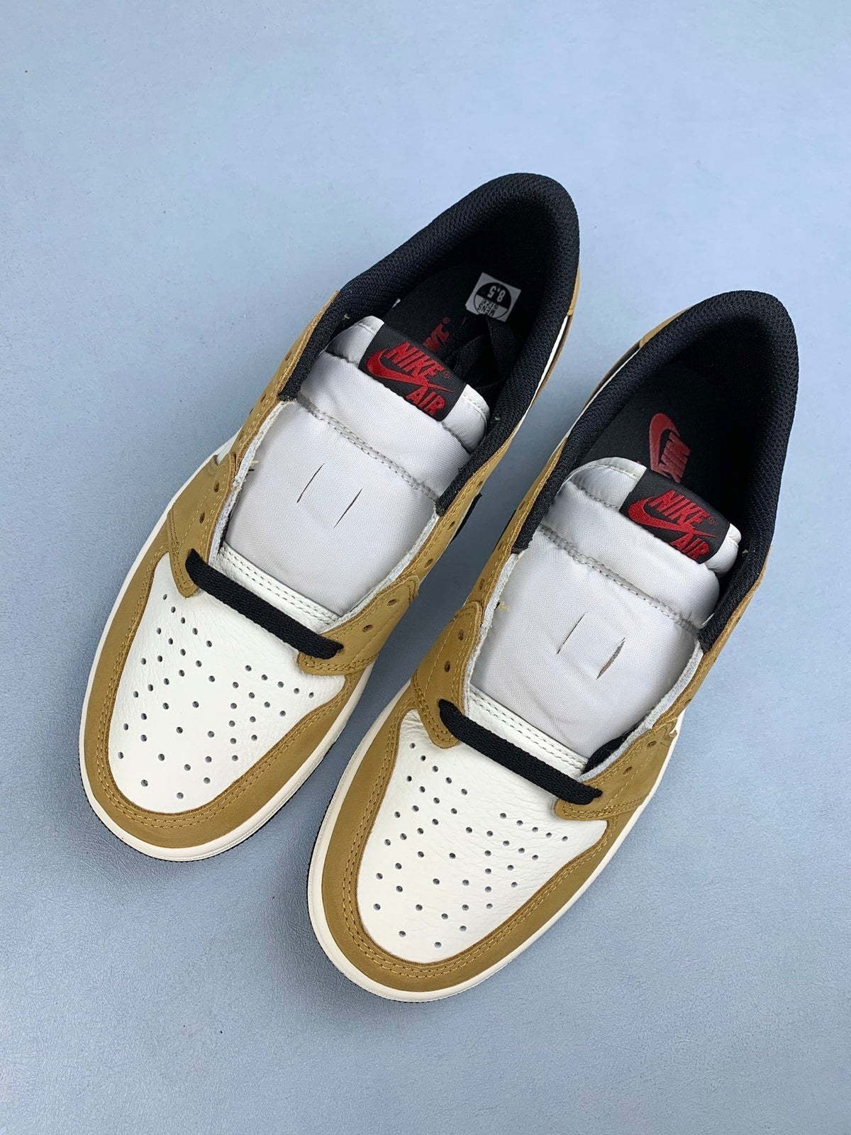 Air Jordan 1 Low Rookie of the Year Unisex Sneakers CZ0790-107 detail view 4