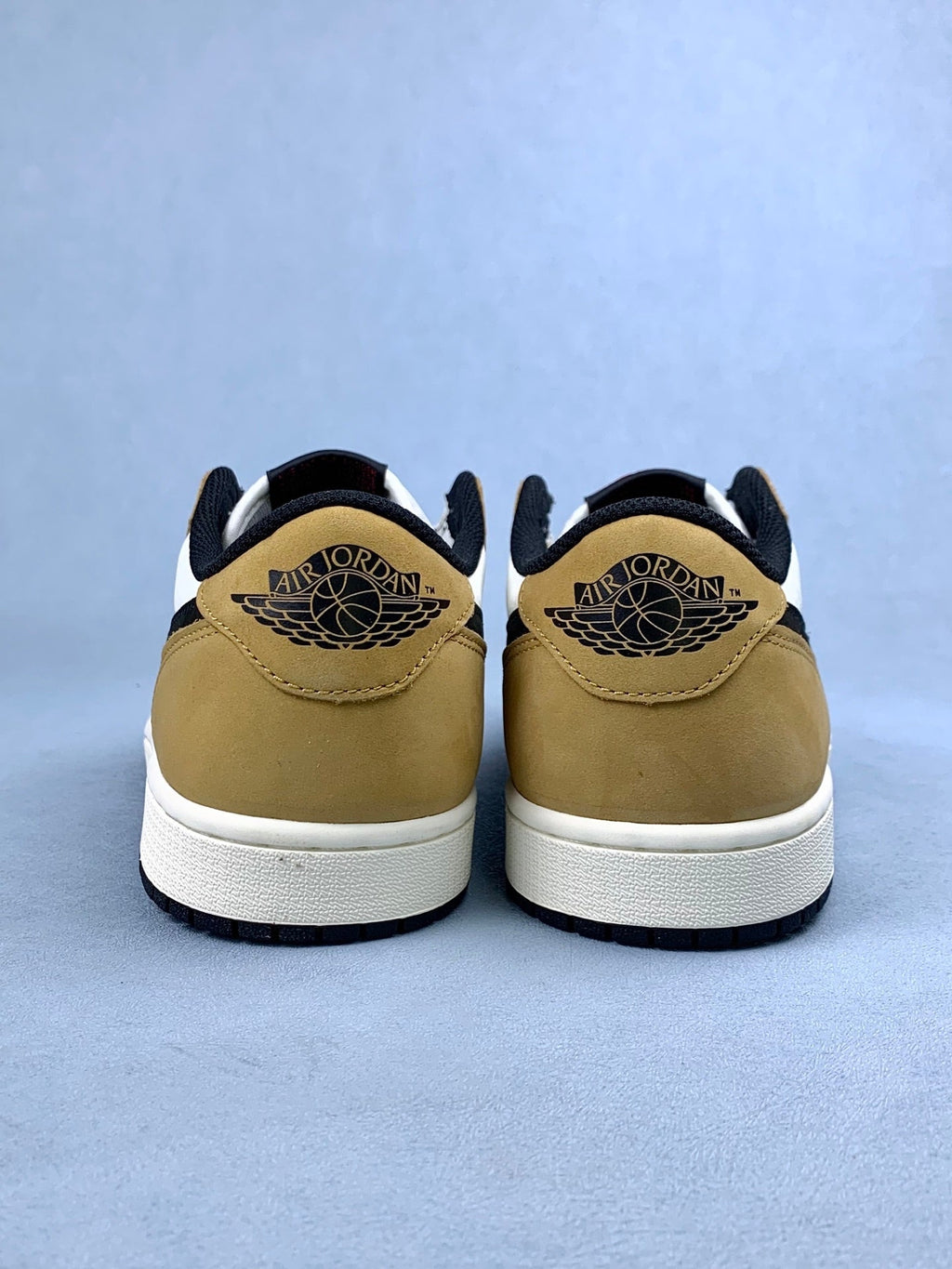 Air Jordan 1 Low Rookie of the Year Unisex Sneakers CZ0790-107 detail view 5