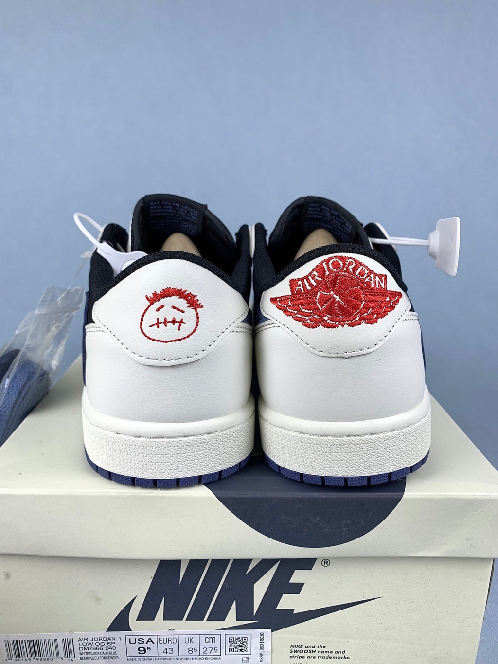 Air Jordan 1 Low Black/Blue Unisex Sneakers DM7866-040 detail view 5