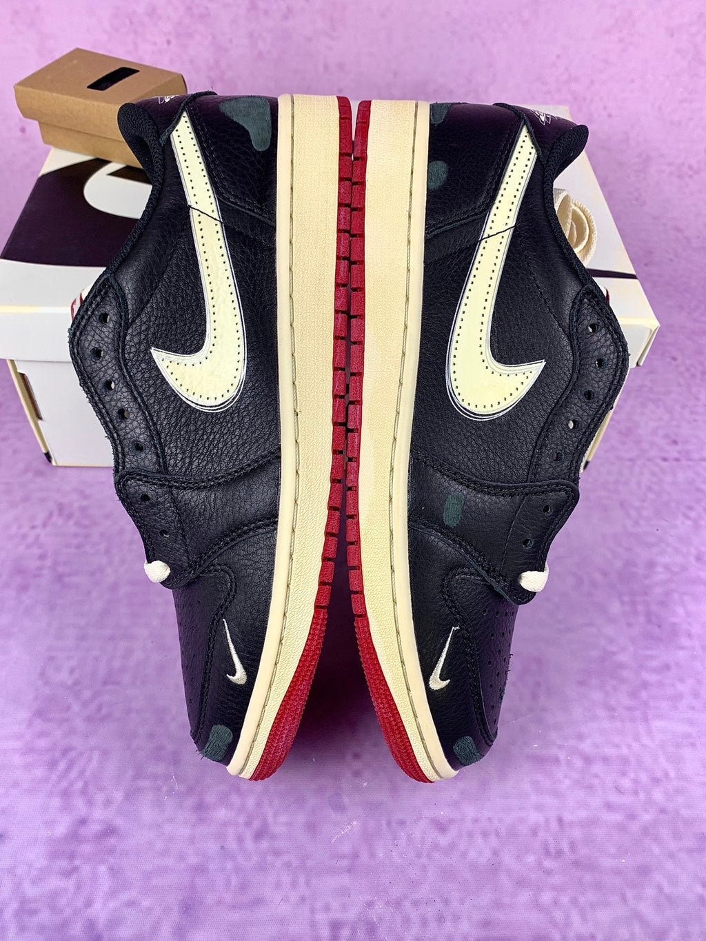 Air Jordan 1 Low Better With Time Collaboration Unisex Sneakers IB8958-001 detail view 3