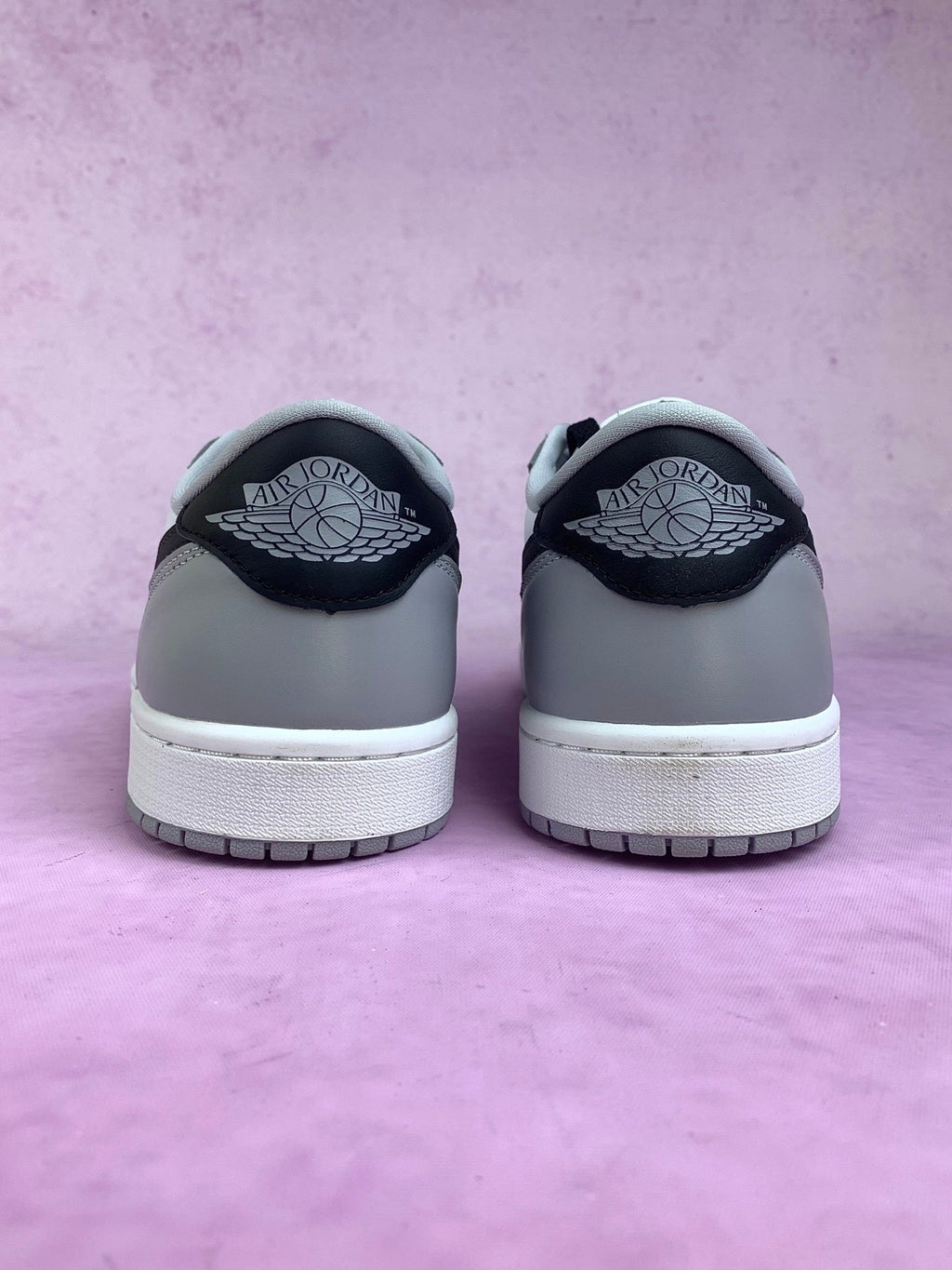 Air Jordan 1 Low Barons Wolf Grey Unisex Sneakers CZ0790-110 detail view 5