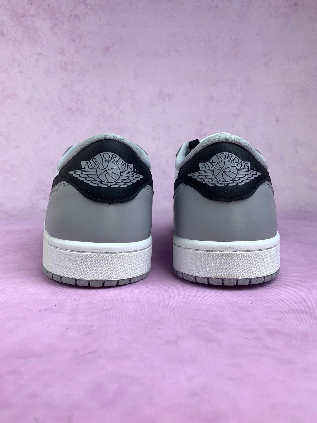 Air Jordan 1 Low Barons Wolf Grey Unisex Sneakers CZ0790-110 detail view 5