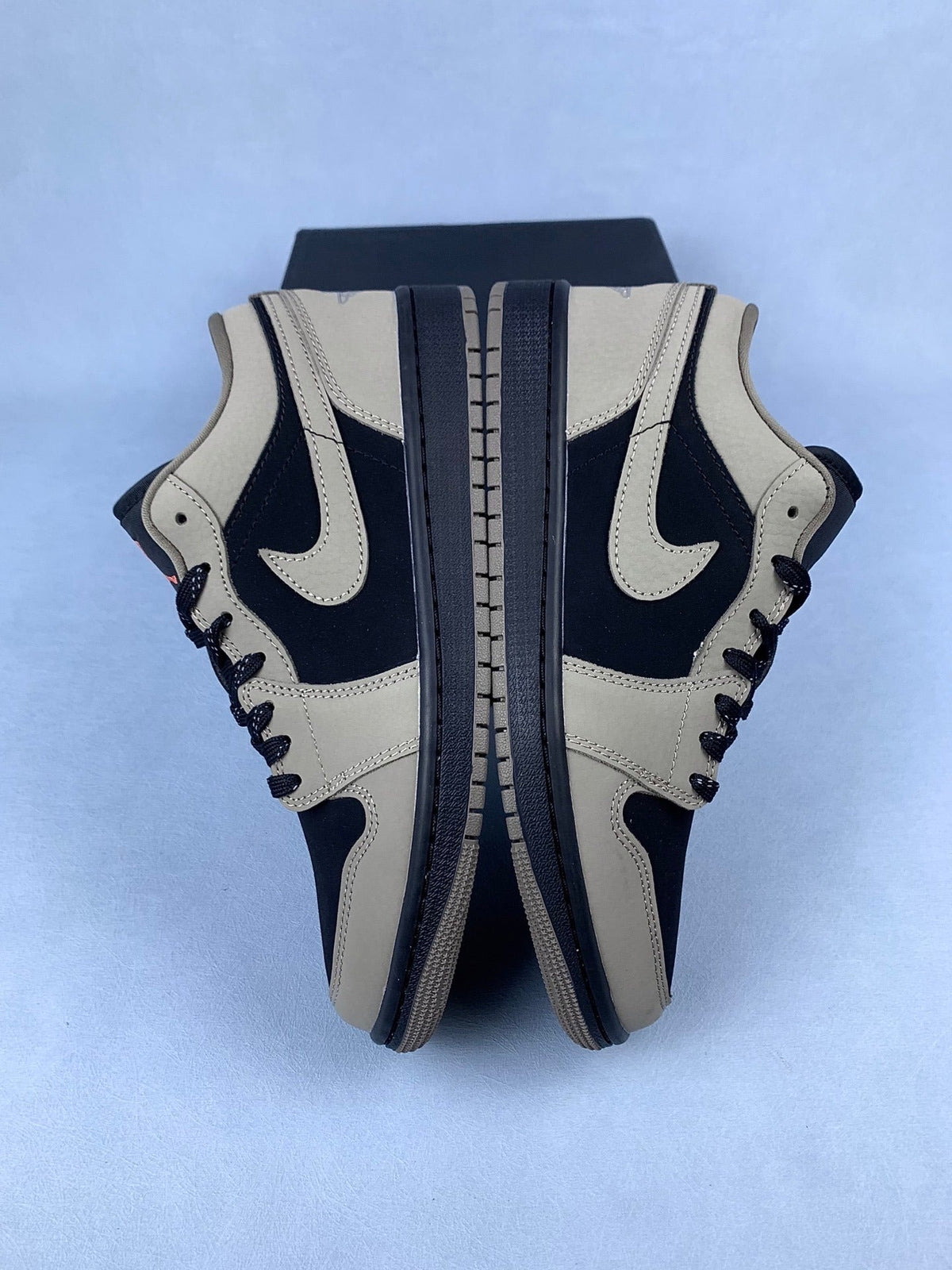 Air Jordan 1 Low Grey / Black / Mocha Brown Unisex Sneakers IB7109-005 detail view 3