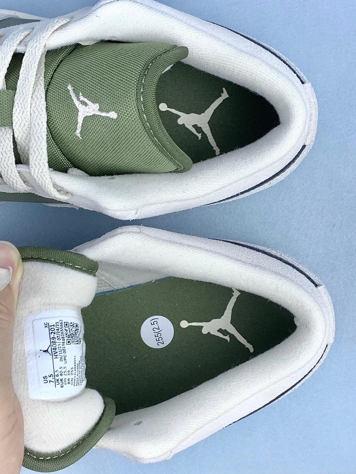 Air Jordan 1 Low Olive Green Unisex Sneakers HV4089-201 detail view 6